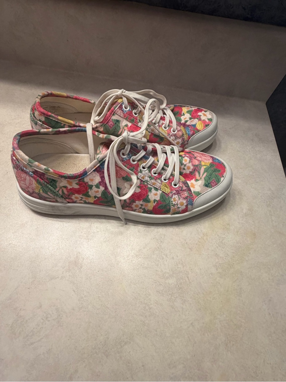 Traq by Alegria Floral Canvas Sneakers - White Pink Green